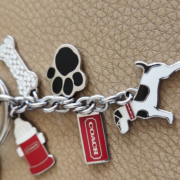 Adorable NWOT Dog Motif Key Ring or Bag Charm πΎβ€οΈπ π€ - Picture 2 of 12